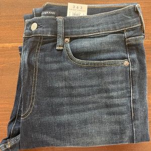 Lucky Brand Men’s 363 Vintage Straight Coolmax Stretch Jean